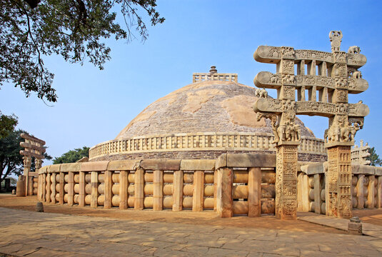 ancient sanchi stupa