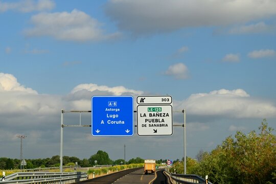 A road sign on the Spanish A-6 motorway, indicating directions to the cities of Astorga and Lugo, as well as exit 303 for La Ba&ntilde;eza.June 29, 2026