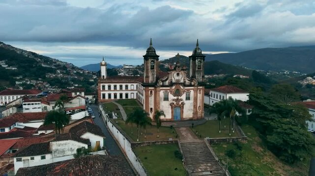  Church of Saint Francis of Assisi (Igreja de S&atilde;o Francisco de Assis) is a Rococo Catholic church in Ouro Preto, Minas Gerais Brazil (drone footage)