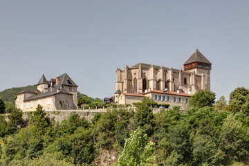 Fototapeta premium Village de Saint-Bertrand-de-Comminges dans le département de la Haute-Garonne