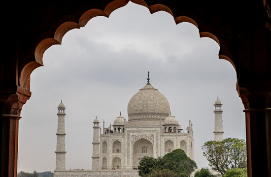 Timeless Mughal Architecture of Taj Mahal Landmark in Agra