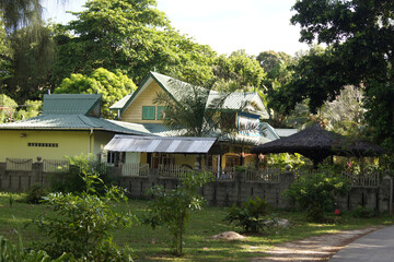 Villa habitat typique des Seychelles © CURIOS