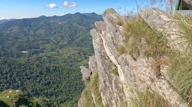 Breathtaking Steep Cliff Edge View From Chauli Ki Jali Overlooking Dense Forest Mukteshwar