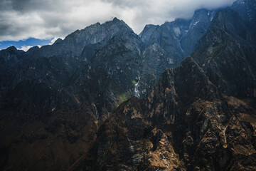 China, Yunnan Province, Jade Dragon Snow Mountain beside Tiger Leaping Gorge  © yue