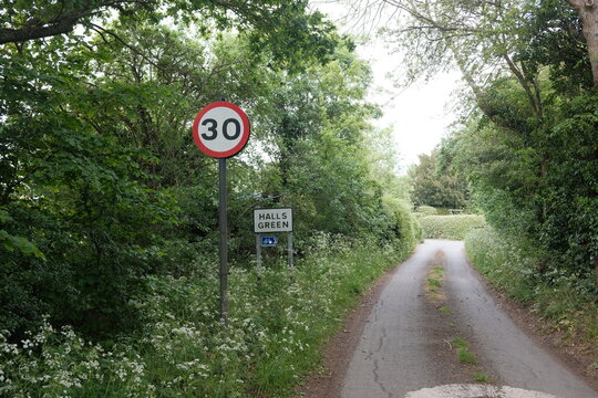 village sign 30mph speed limit