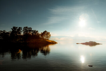 Obraz premium Beautiful scenic view of Sweden landscape with traditional red houses