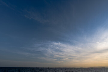 美しい海岸の夕焼け © Kenta