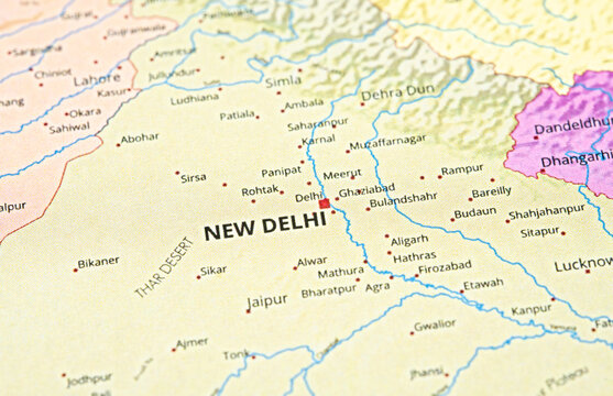 Map of New Delhi and surrounding regions in India with major cities labeled