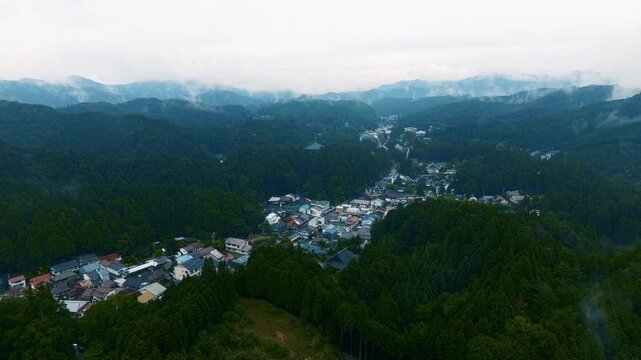 Early Morning at Koyasan, Wakayama Prefecture「早朝の高野山」和歌山県高野町