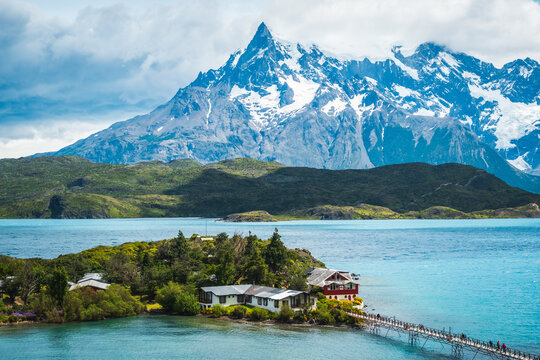 Chile's Torres del Paine National Park: Patagonian snow-capped mountains and lakes
