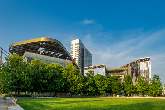 New York, NY - US - Jul 1, 2026 Cornell Tech campus on Roosevelt Island features modern, sustainable architecture, including the net-zero Bloomberg Center, a residential tower, and green park space