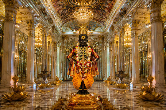 Shri Vitthal Vithoba Vithu Mauli Pandharpur Ashadi Ekadashi Tulsi Garland Divine Hindu Artwork