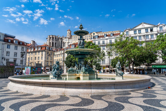 walking around the Portugese city of Lisbon