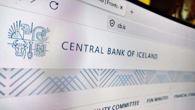 internet browser address of central bank of iceland