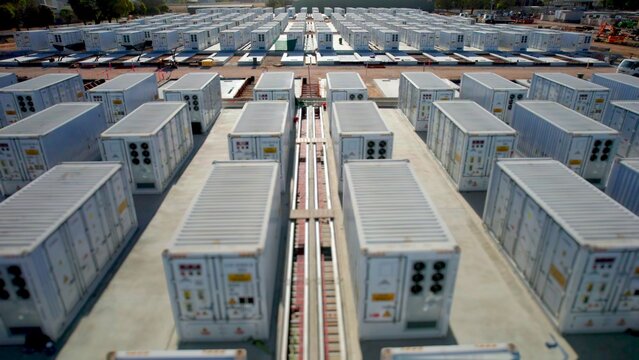 Battery energy storage for power grid