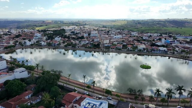 Imagens A&eacute;reas de Drone da Orla da Lagoa Formosa, Brasil