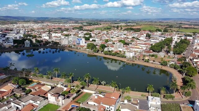 Imagens A&eacute;reas de Drone da Orla da Lagoa Formosa, Brasil