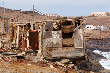 Fototapeta premium Abandoned Wooden Shack in Barren terrain of Punta de Galdar; Gran Canaria