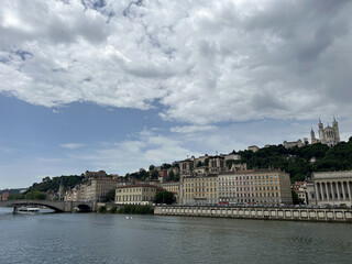 Obraz premium Panoramic view of Lyon with Saône River and Basilica of Notre-Dame de Fourvière in France