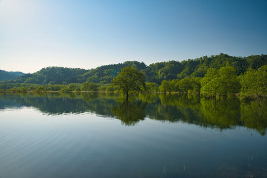 湖面 Images – Browse 51,884 Stock Photos, Vectors, and Video