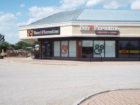 Gatineau,Quebec, Canada &ndash; May 21, 2026:The "Ben and Florentine" restaurant displays the French signage "D&Eacute;JEUNER &bull; D&Icirc;NER," meaning "Breakfast &bull; Lunch" in English at 25 Chem. de la Savane.