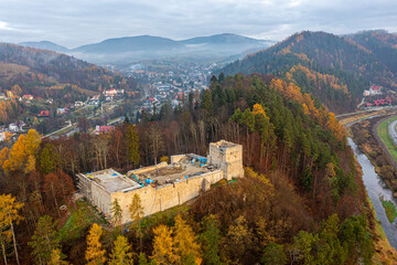 Baszta zamek, Muszyna, jesień 2023 © Maciej G. Szling