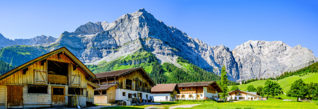 famous valley in austria - alpe eng