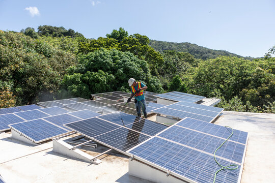 Solar panel maintenance for sustainable living