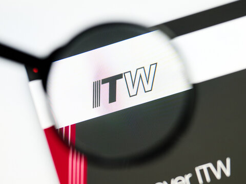 Milan, Italy 2026, 5 Jul Closeup of Illinois Tool Works ITW website page on a laptop screen. Focus on Illinois Tool Works ITW logo under a magnifying glass.