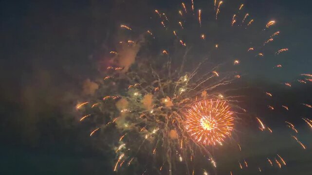 Beautiful 4th of July Fireworks over the Ocean in Laguna Beach, California (real video, not AI) 