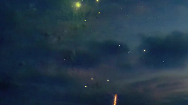 Beautiful 4th of July Fireworks over the Ocean in Laguna Beach, California (real video, not AI) 
