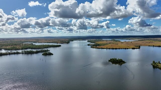 Spectacular aerial footage of Lake Windamere NSW Australia