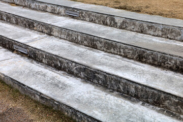 Obraz premium Old dirty concrete stairs texture perspective view