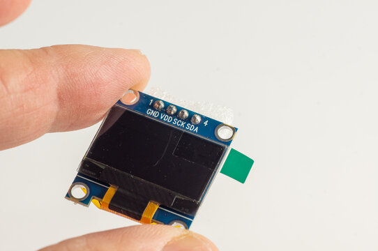 Close-up  handheld display for DIY devices for Arduino
