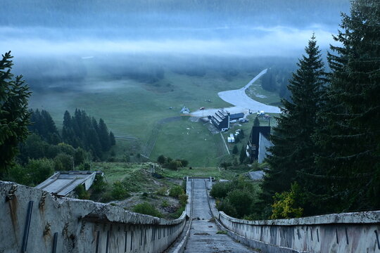 Hotel Igman &ndash; Abandoned Brutalist Yugoslav architecture Olympic Hotel in Bosnia and Herzegovina
