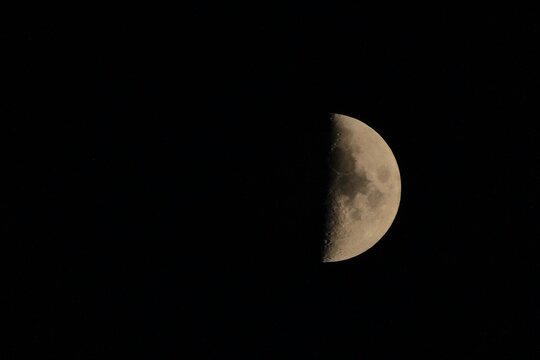 Zunehmender Mond im Juni