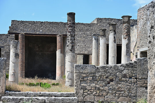 Ancient Pompeii Villa, Portico or Peristyle Entryway with Freestanding Columns