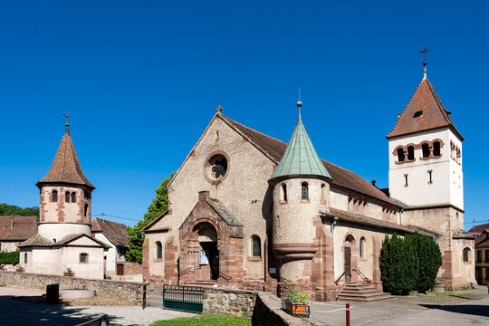 Kapelle St. Ulrich und Kirche St. Maternus in Avolsheim