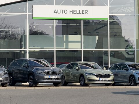 Skoda Kodiaq and Superb cars presented at dealership