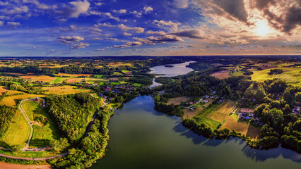Kaszuby. Ręboszewo. Jezioro Brodno Wielkie i Brodno Małe. © Janusz Lipiński