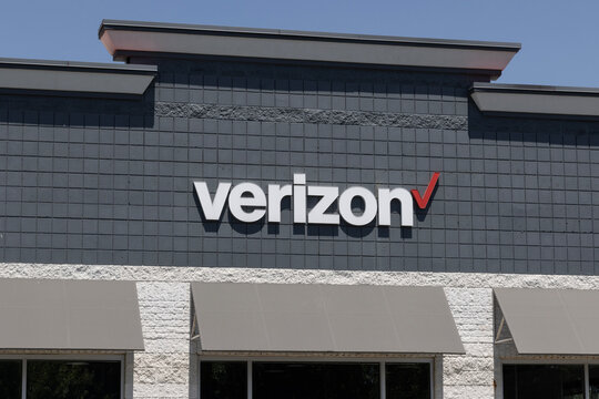 Verizon Wireless Retail Location. Verizon delivers mobile phone, high-capacity fiber optics and 5G communications.
