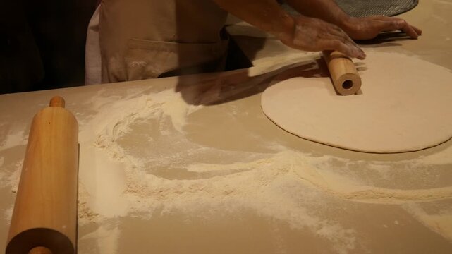 Making pizza 