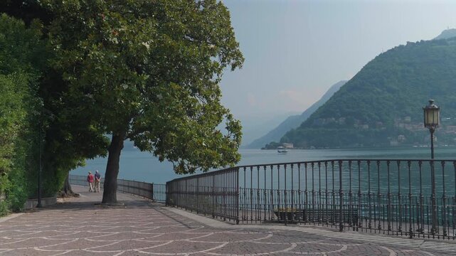 Como_lakeside_promenade_03