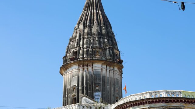 Hindu Temple Tower Featuring Classical Architecture and Spiritual Significance