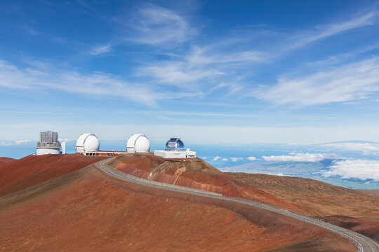 USA, Hawaii, Mauna Kea volcano, telescopes at Mauna Kea Observatories