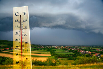 Obraz premium Heat wave and storm. Global warming and climate change concept.