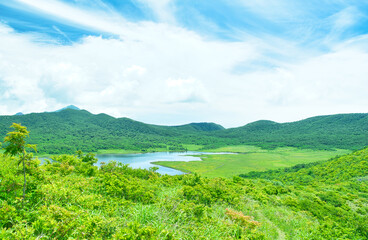 福島県耶麻郡北塩原村　雄国沼湿原に広がる雄国沼 © TNK