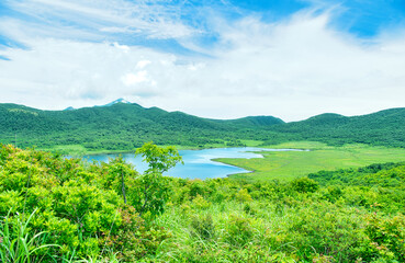 福島県耶麻郡北塩原村　雄国沼湿原に広がる雄国沼 © TNK