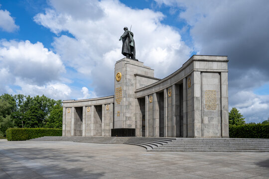 Soviet War Memorial in Treptower Park Berlin