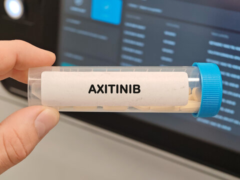 AXITINIB VEGFR tyrosine kinase inhibitor for kidney cancer tablets in laboratory